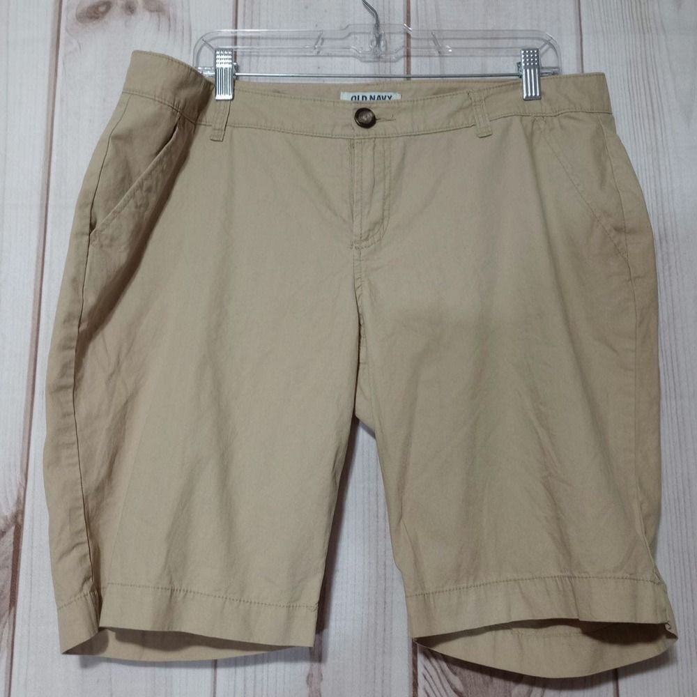 Old Navy Khaki Bermuda Shorts Womens 14 Regular Tan Cotton 11 Inch Inseam Chino